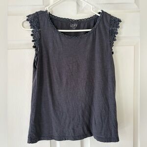 LOFT Charcoal Lace Accent Tank Top XS 100%cotton
